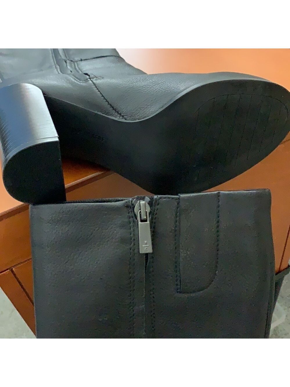 ⭐️ Kenneth Cole Leather Boots - Picture 3 of 5